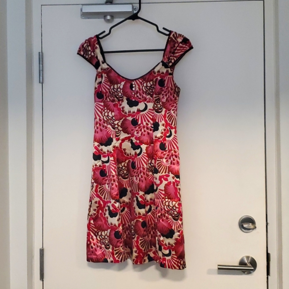 Guess dress, cap sleeves, size small